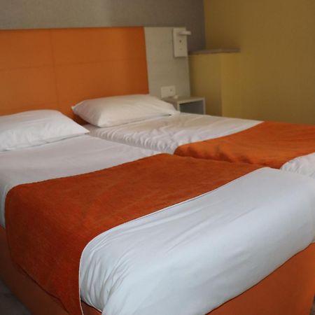 Hotel De France Boulogne-Billancourt Ngoại thất bức ảnh